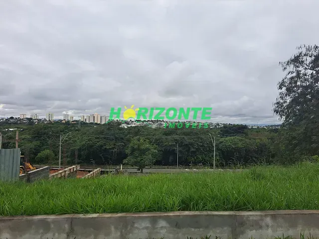 Terreno com 715m², à venda, no bairro Urbanova em São José dos Campos