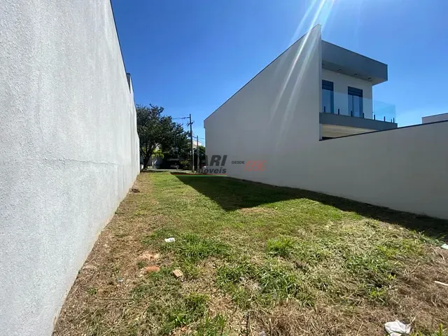 Terreno com 240m², à venda, no bairro Jardim Bréscia em Indaiatuba