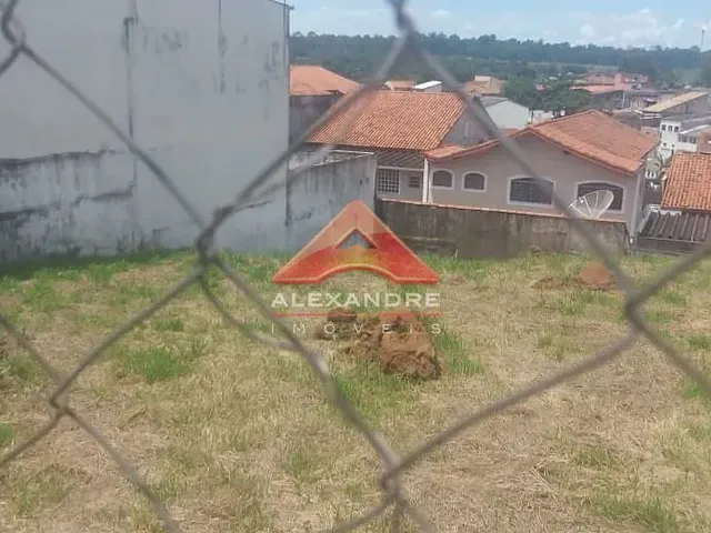 Terreno com 657m², à venda, no bairro Jardim Souto em São José Dos Campos