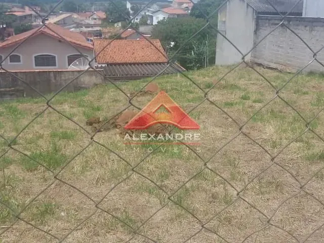 Terreno com 657m², à venda, no bairro Jardim Souto em São José Dos Campos