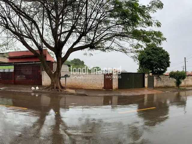 Terreno com 2372m², à venda, no bairro Jardim Meton em Londrina