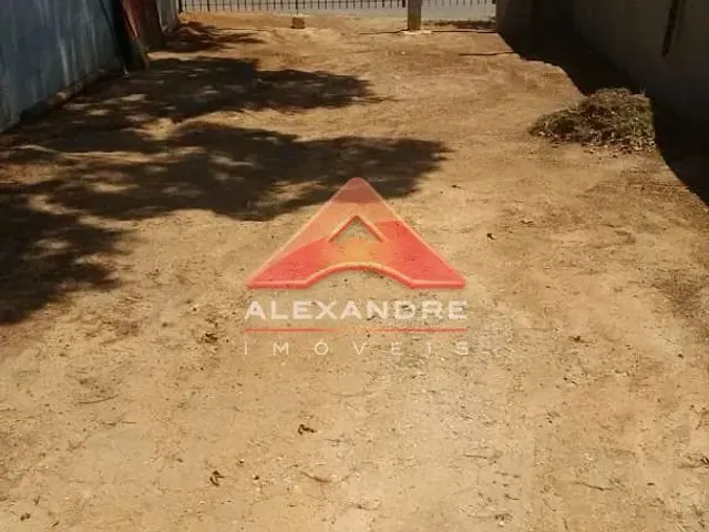 Terreno com 467m², à venda, no bairro Jardim S Herminia em São José Dos Campos