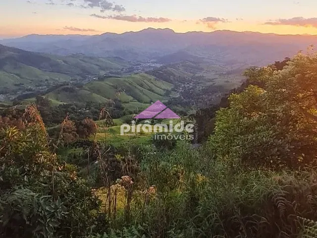 Terreno com 30000m², à venda, no bairro Quilombo em São Bento do Sapucaí