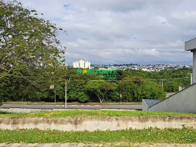 Terreno com 738m², à venda, no bairro Condomínio Reserva do Paratehy Norte em São José dos Campos