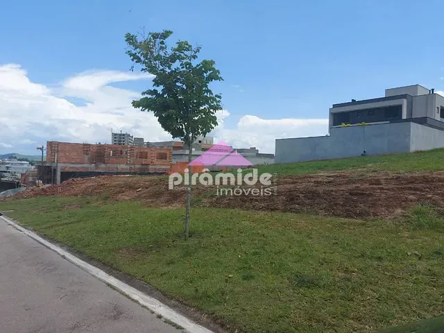 Terreno com 614m², à venda, no bairro Urbanova em São José dos Campos