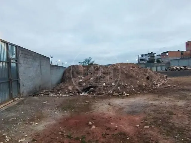 Terreno com 1600m², à venda, no bairro Vargem Grande em São Paulo
