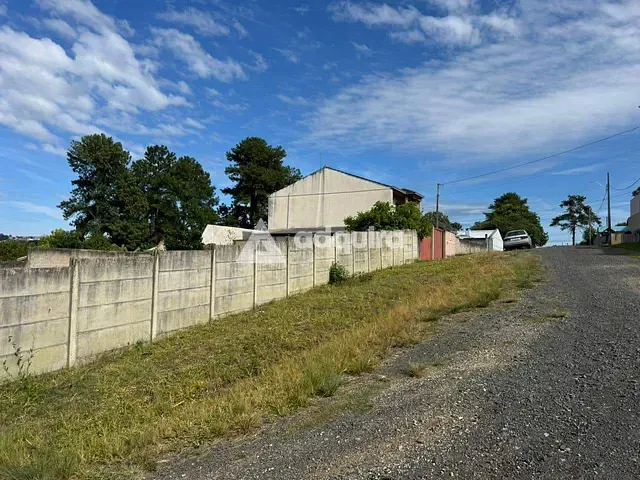 Terreno com 395m², à venda, no bairro Ronda em Ponta Grossa