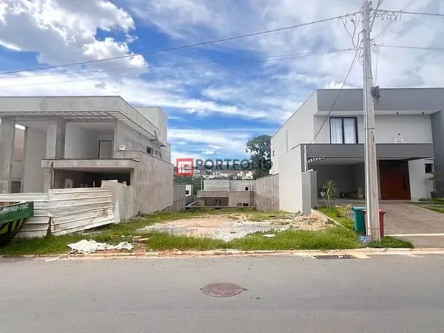 Terreno com 250m², à venda, no bairro  Jardins Capri  em Senador Canedo