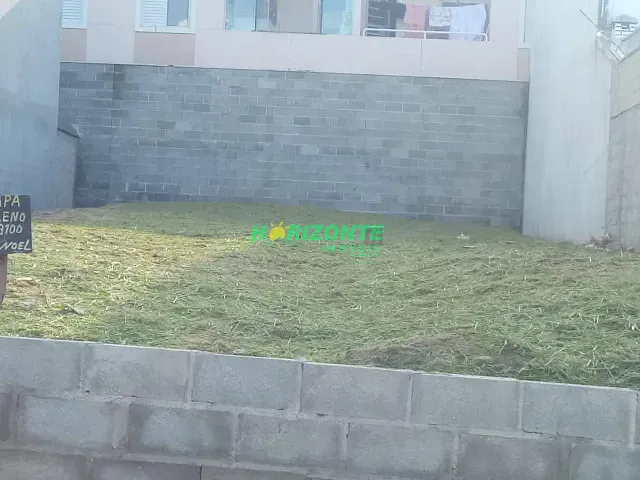 Terreno com 250m², à venda, no bairro Loteamento Villa Branca em Jacareí
