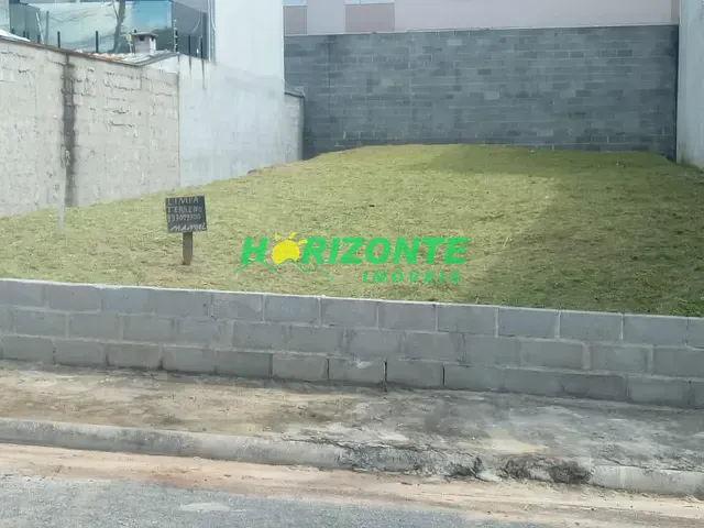 Terreno com 250m², à venda, no bairro Loteamento Villa Branca em Jacareí