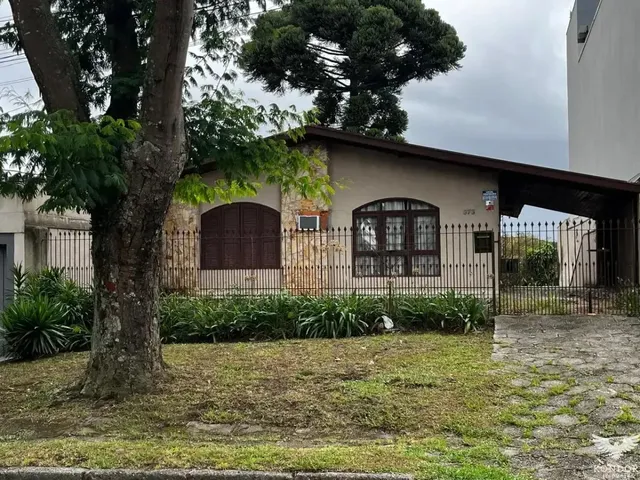 Terreno com 341m², à venda, no bairro Bacacheri em Curitiba
