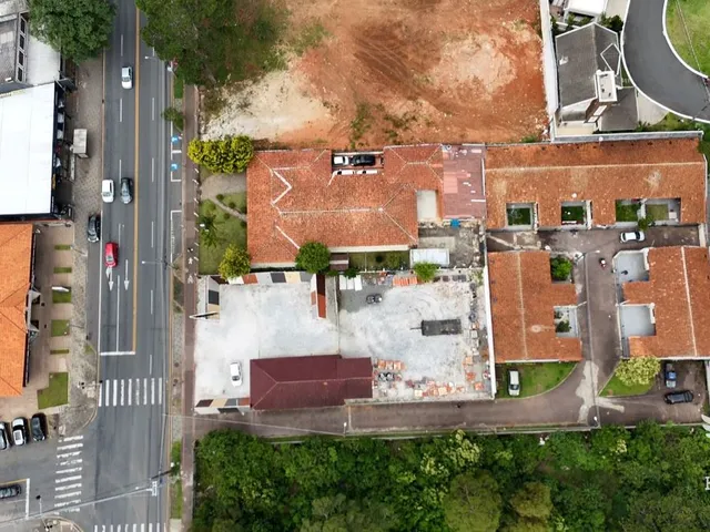 Casa com 3790m², à venda, no bairro Santa Felicidade em Curitiba