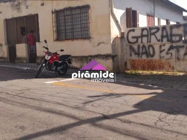 Terreno com 992m², à venda, no bairro Jardim Bela Vista em São José dos Campos