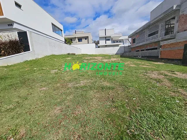 Terreno com 451m², à venda, no bairro Urbanova em São José dos Campos