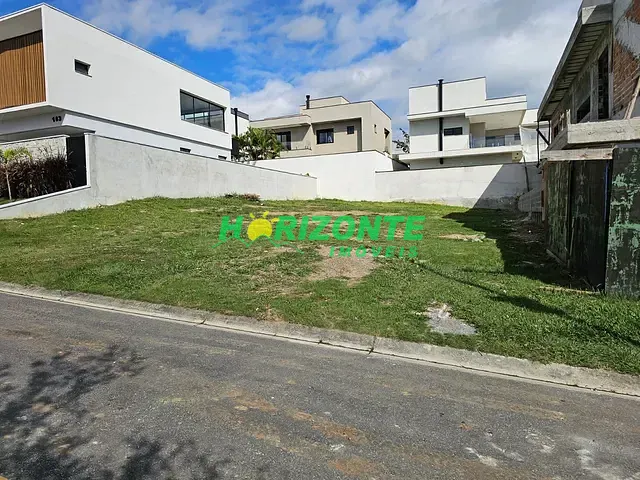 Terreno com 451m², à venda, no bairro Urbanova em São José dos Campos