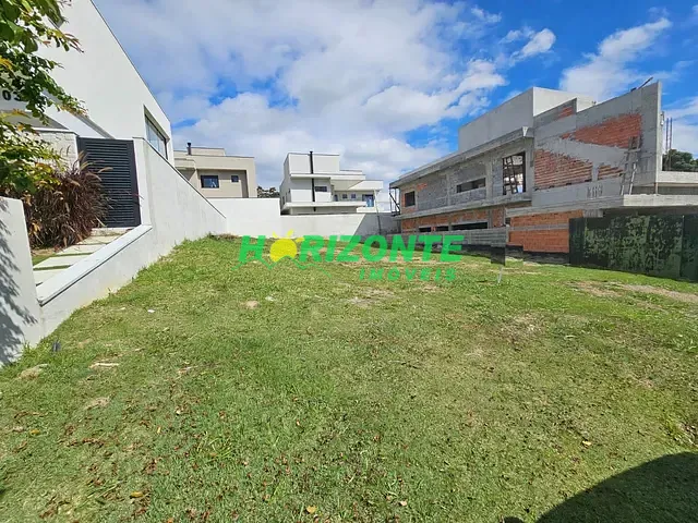 Terreno com 451m², à venda, no bairro Urbanova em São José dos Campos