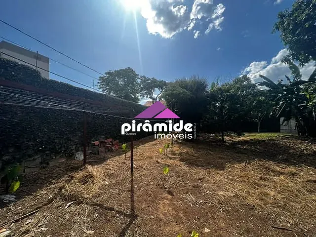 Terreno com 1100m², à venda, no bairro Jardim das Industrias em São José dos Campos