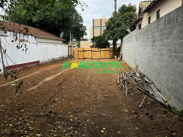 Terreno com 298m², à venda, no bairro Jardim Maringá em São José dos Campos