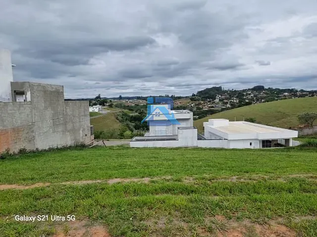 Terreno com 408m², à venda, no bairro Tapera Grande em Itatiba