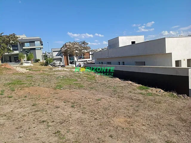 Terreno com 600m², à venda, no bairro Urbanova em São José dos Campos