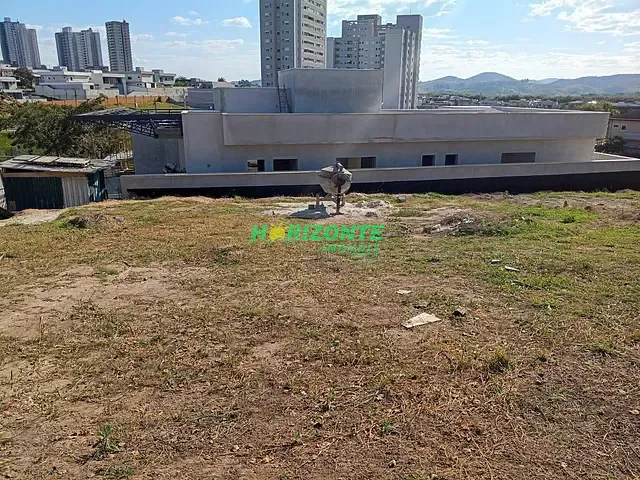 Terreno com 600m², à venda, no bairro Urbanova em São José dos Campos