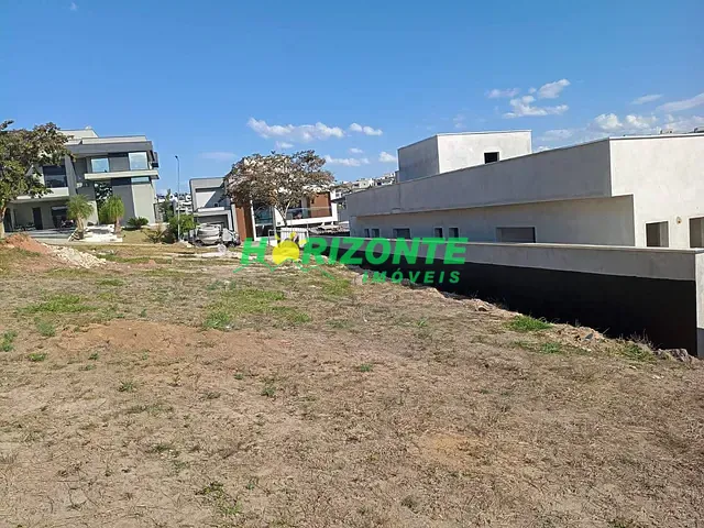 Terreno com 600m², à venda, no bairro Urbanova em São José dos Campos