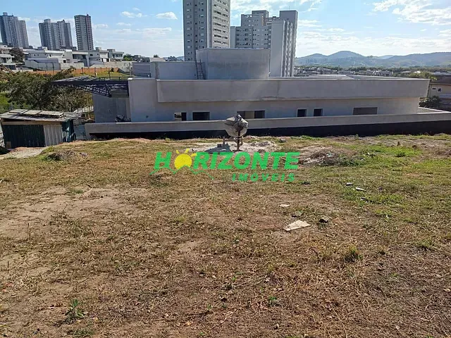 Terreno com 600m², à venda, no bairro Urbanova em São José dos Campos