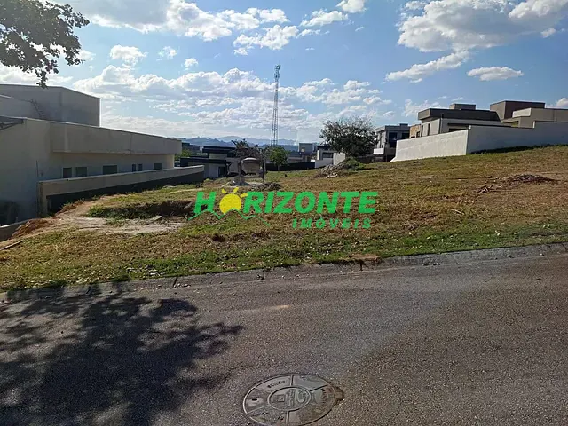 Terreno com 600m², à venda, no bairro Urbanova em São José dos Campos