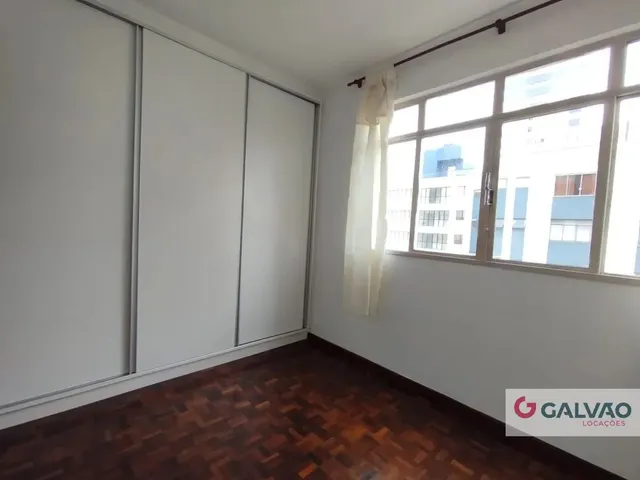 Terreno 1 quarto e 1 banheiro, para alugar, no bairro Centro em Curitiba