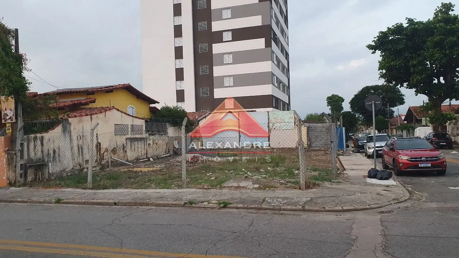 Terreno, 288 m² - Foto 1