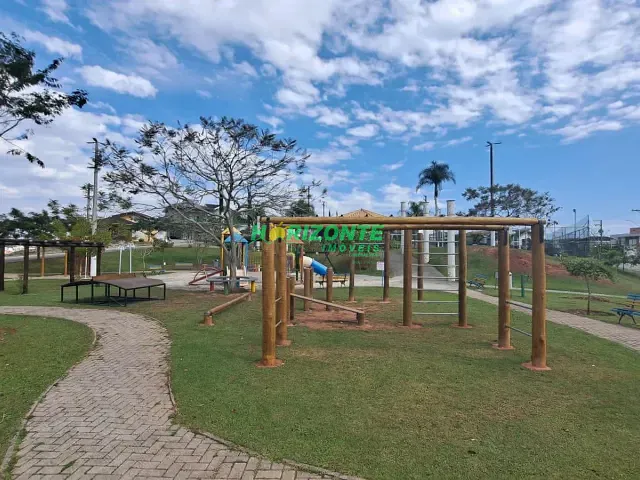 Terreno com 252m², à venda, no bairro Condomínio Residencial Mantiqueira em São José dos Campos