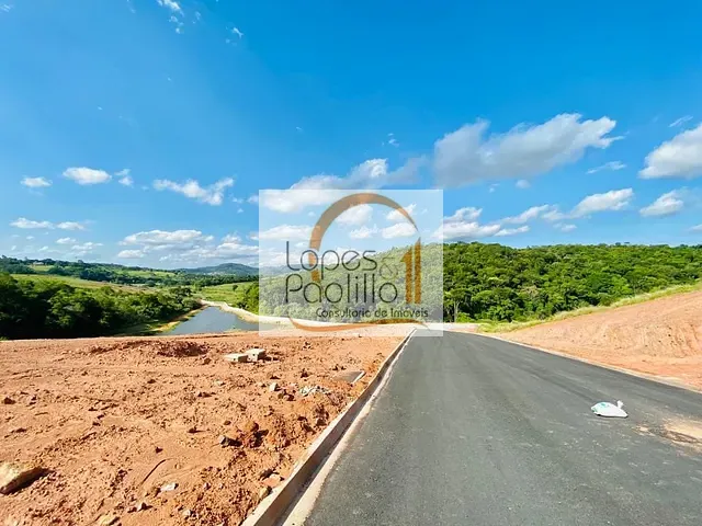 Terreno com 300m², à venda, no bairro Laranja Azeda em Atibaia