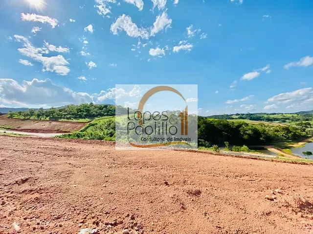 Terreno com 300m², à venda, no bairro Laranja Azeda em Atibaia