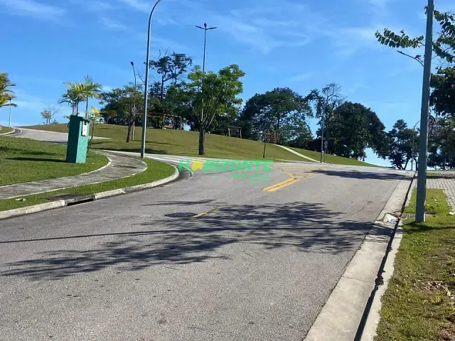 Terreno com 632m², à venda, no bairro URBANOVA em São José dos Campos