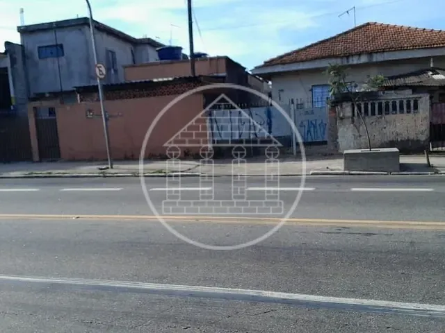 Terreno com 305m², à venda, no bairro Jardim da Pedreira em São Paulo