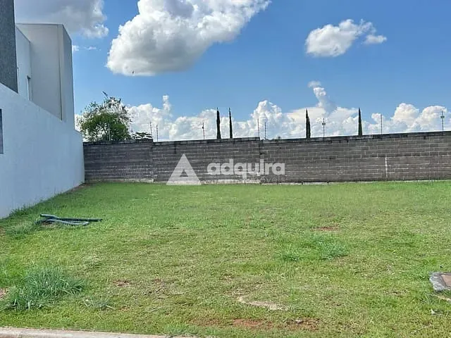 Terreno com 256m², à venda, no bairro Cará-cará em Ponta Grossa