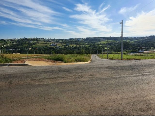 Terreno com 250m², à venda, no bairro Jardim Julieta em Taubaté