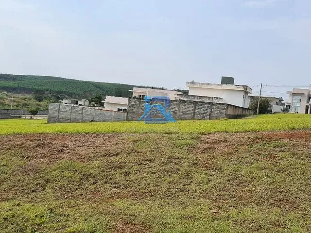 Terreno com 581m², à venda, no bairro Bairro da Posse em Itatiba