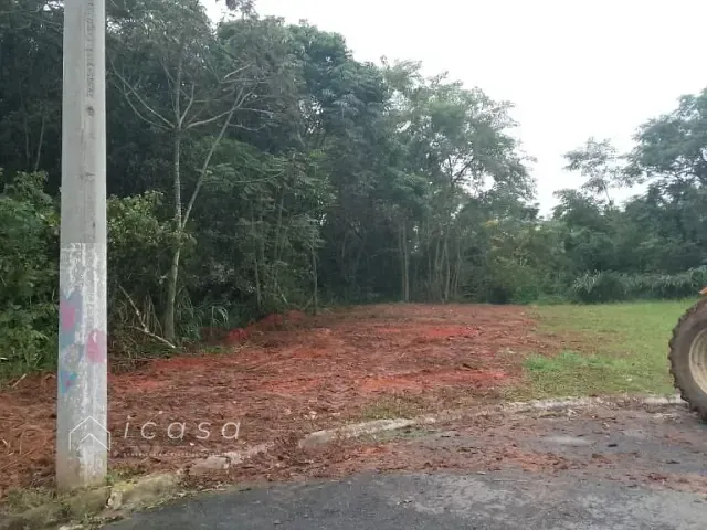 Terreno com 201m², à venda, no bairro Parque do Museu em Caçapava