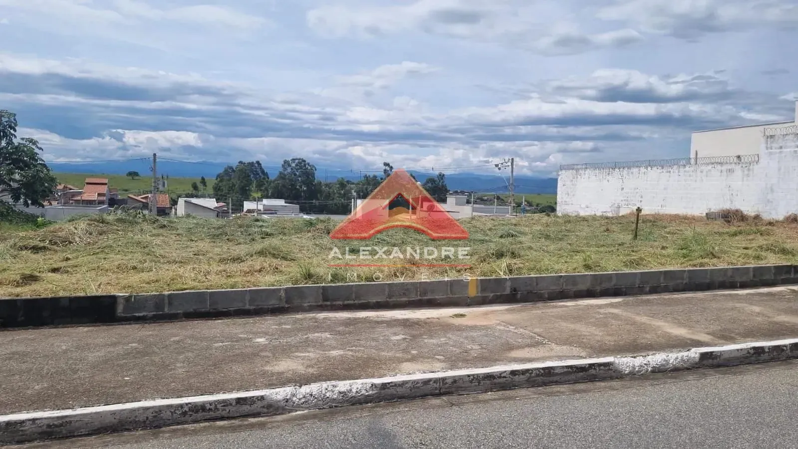 Terreno, 600 m² - Foto 1