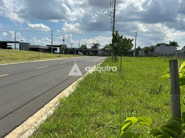 Terreno com 252m², à venda, no bairro Uvaranas em Ponta Grossa