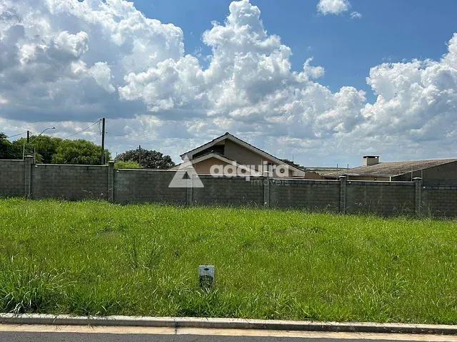 Terreno com 252m², à venda, no bairro Uvaranas em Ponta Grossa