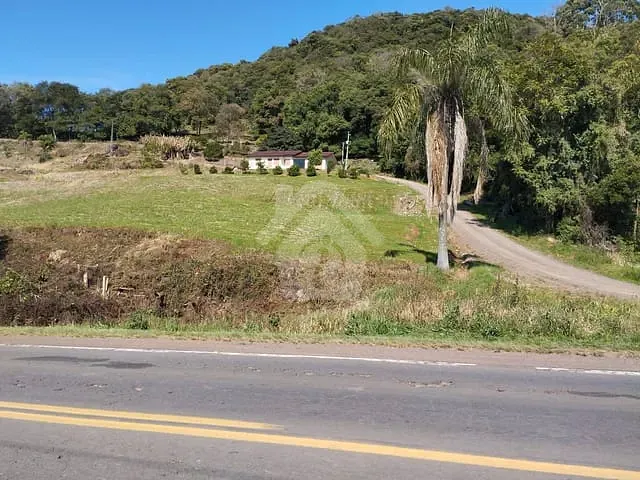 Terreno com 30000m², à venda, no bairro Interior em Westfalia
