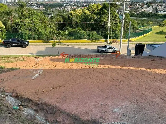 Terreno com 335m², à venda, no bairro Urbanova em São José dos Campos