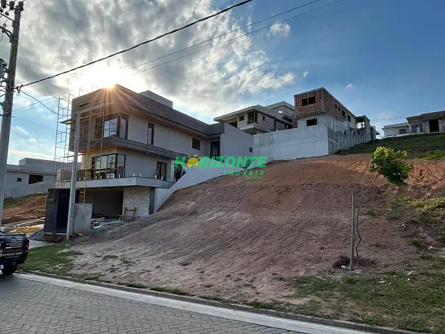 Terreno com 335m², à venda, no bairro Urbanova em São José dos Campos
