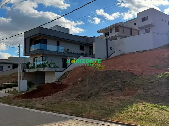 Terreno com 335m², à venda, no bairro Urbanova em São José dos Campos