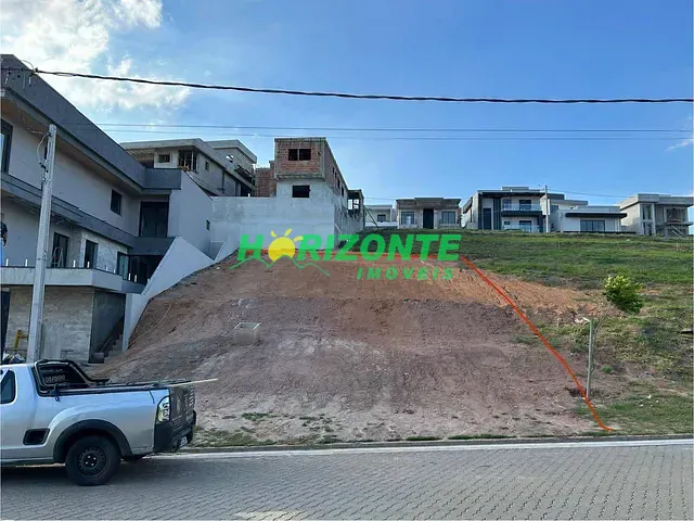 Terreno com 335m², à venda, no bairro Urbanova em São José dos Campos