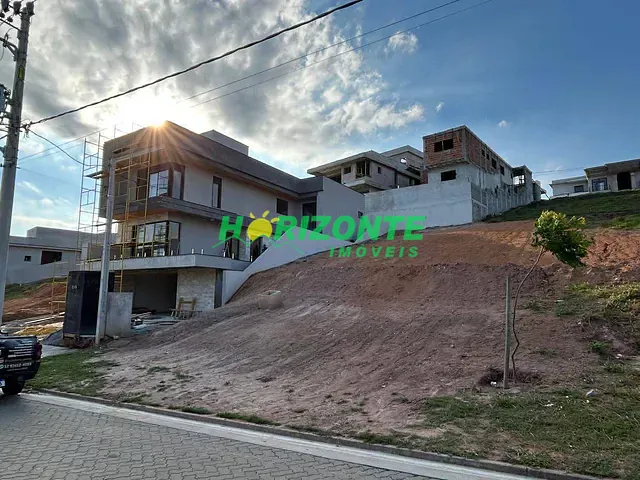 Terreno com 335m², à venda, no bairro Urbanova em São José dos Campos