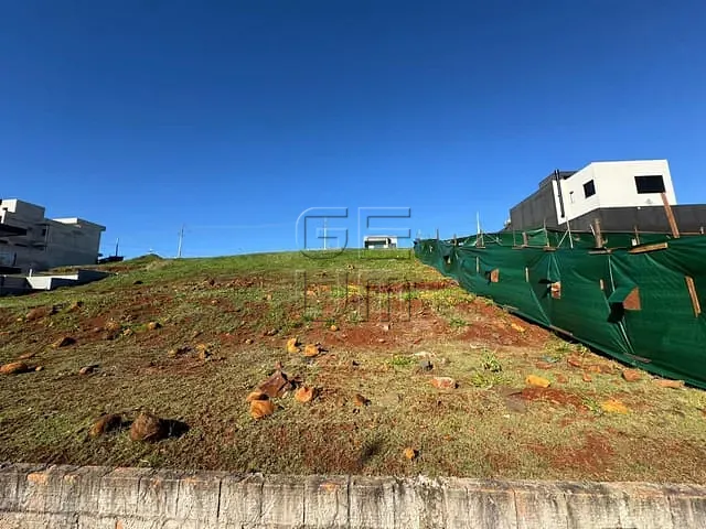 Terreno com 263m², à venda, no bairro Jardim Morumbi em Londrina