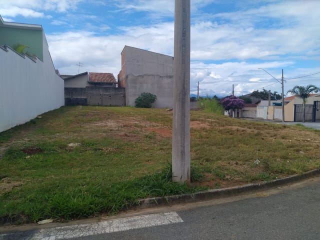 Terreno com 420m², à venda, no bairro Jardim Oásis em Taubaté